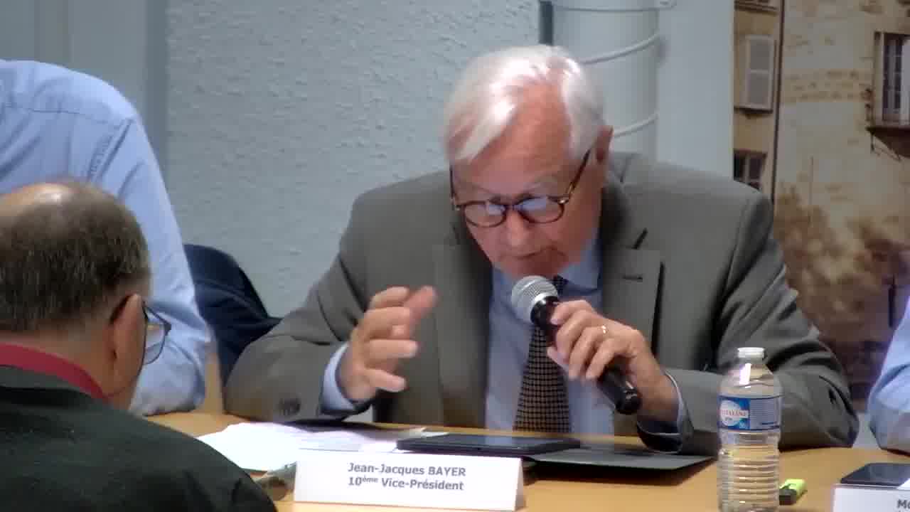 21. Piste cyclable – conventions avec l’EPTB Seine Grands Lacs et la commune de Moëslains (construction, entretien, exploitation)